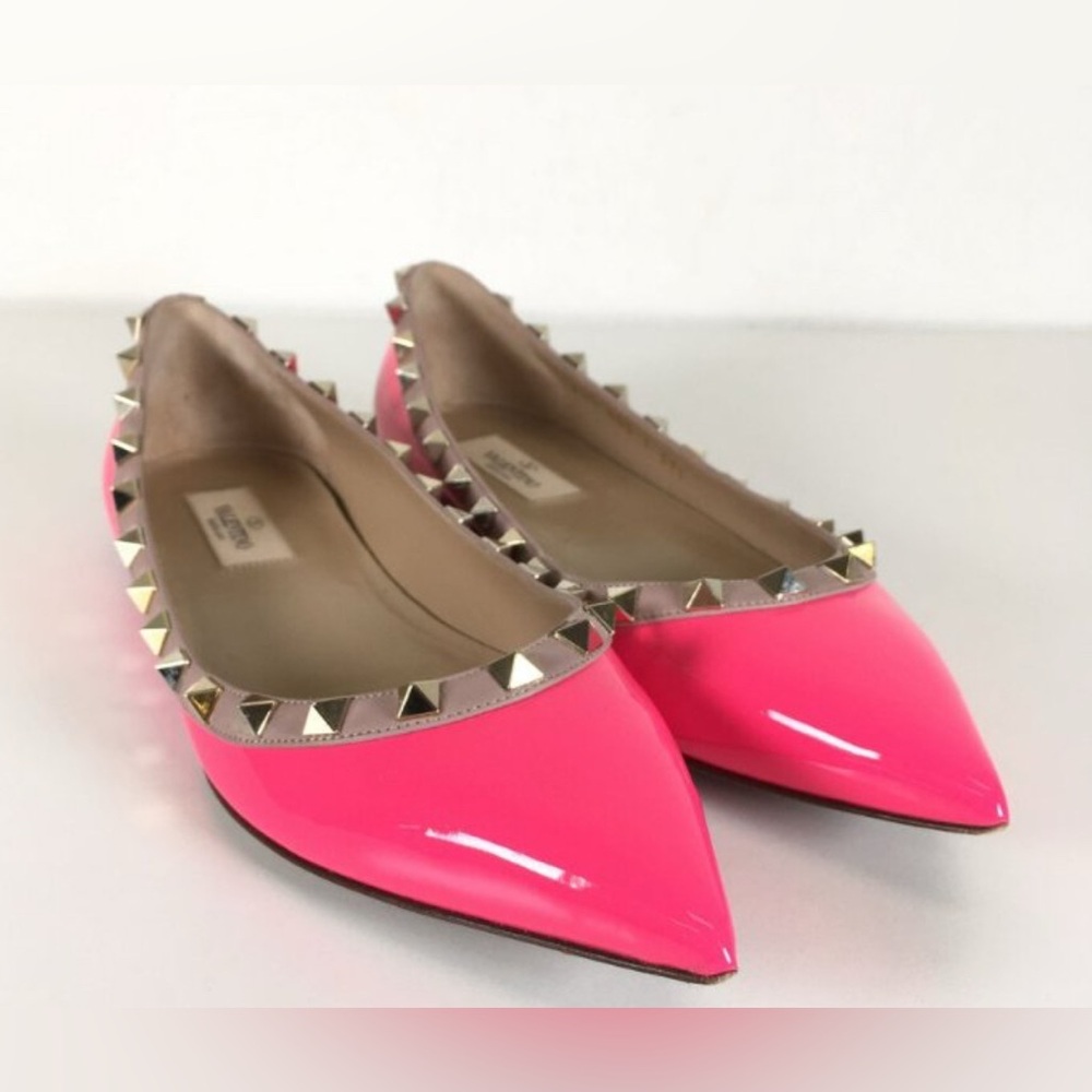 Valentino Garavani Pink Rockstud Flats